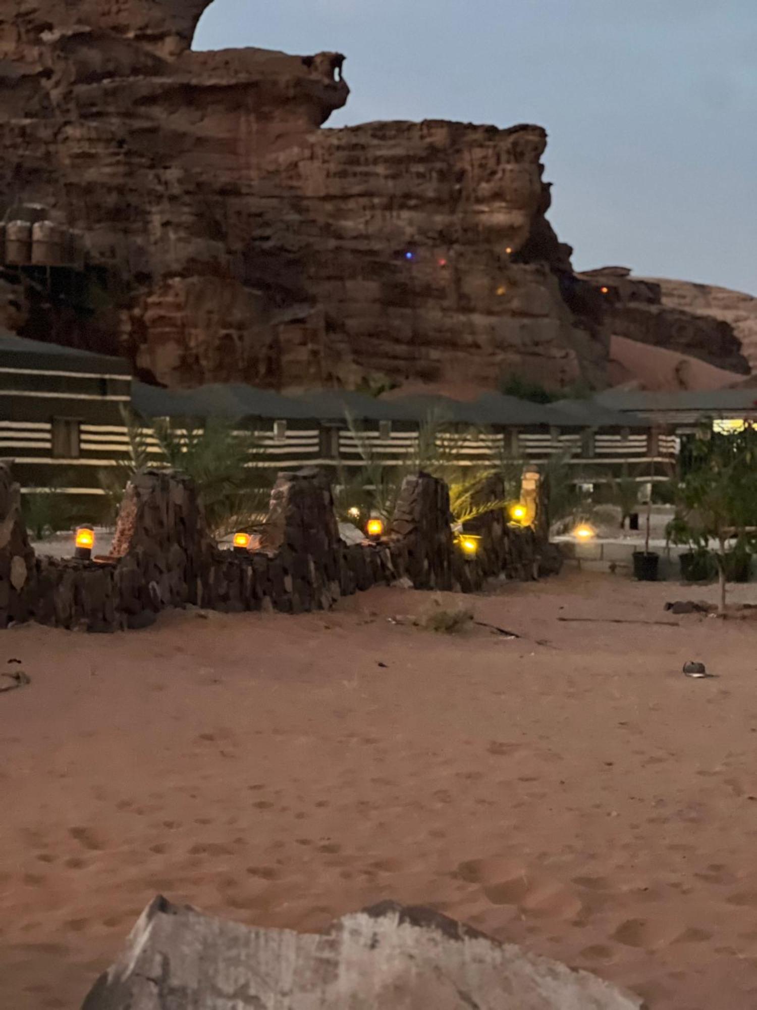 Revan Rum Luxury Camp Wadi Rum Bagian luar foto