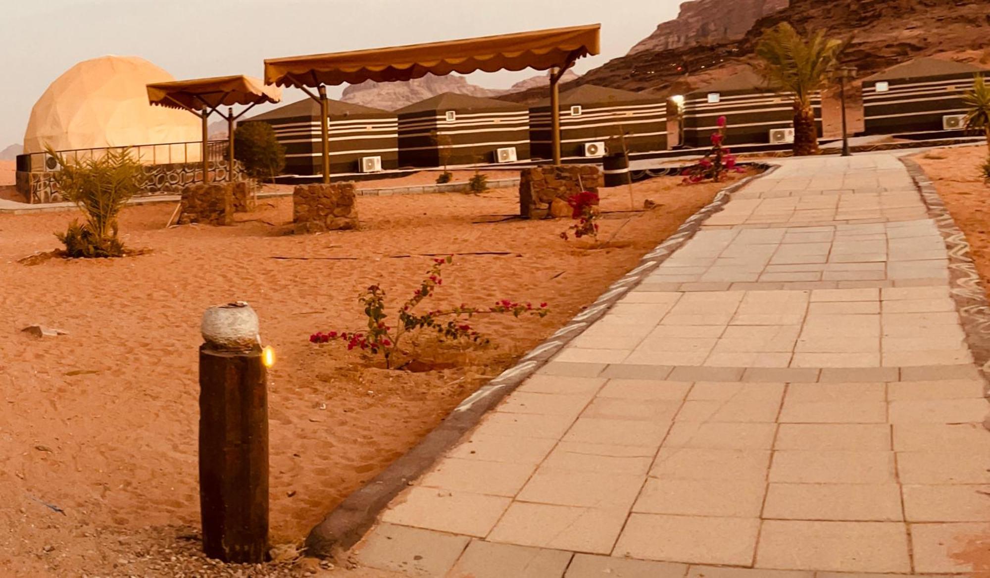Revan Rum Luxury Camp Wadi Rum Bagian luar foto
